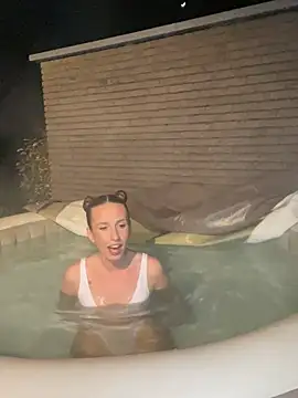 lola tentatiion online show from March 2025 08:32:02 PM