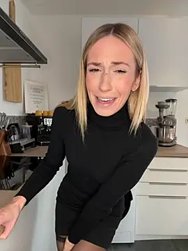 lola tentatiion online show from October 2025 07:17:02 AM