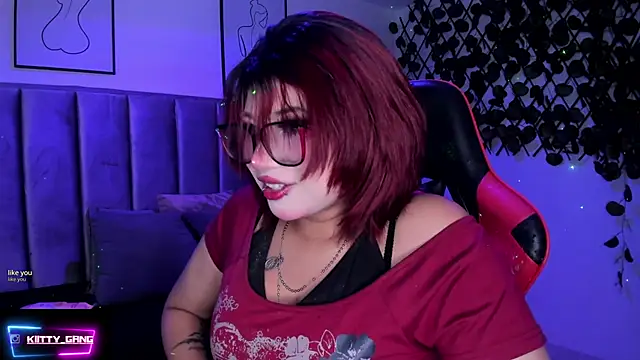 Kitty Gang online show from December 2025 02:43:02 AM