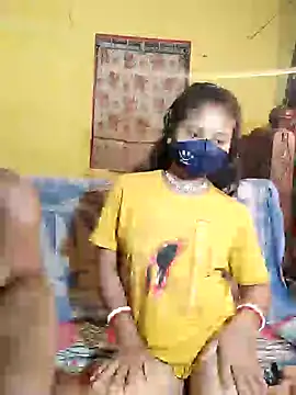 Snapshot of indiancouple09 chatting on February 2025 12:04:01 AM indiancouple09 online show from February 2025 12:04:01 AM