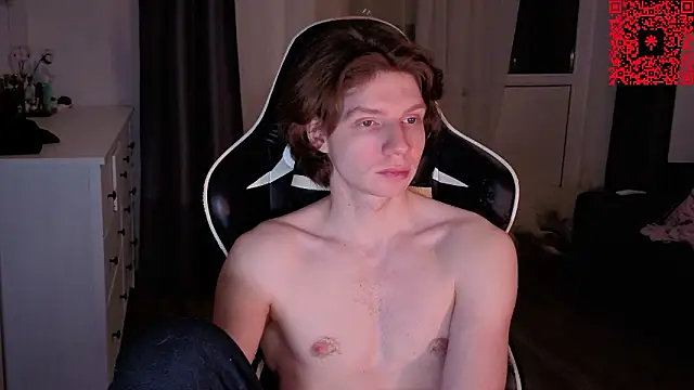 Snapshot of spaisenok chatting on January 2026 12:48:01 AM spaisenok online show from January 2026 12:48:01 AM