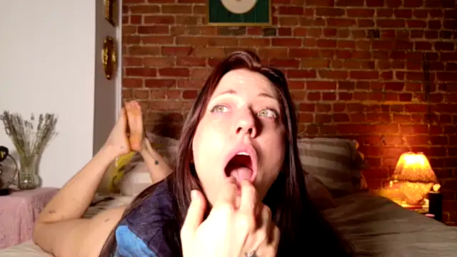 MaeDaybaby online show from November 2025 02:29:02 PM