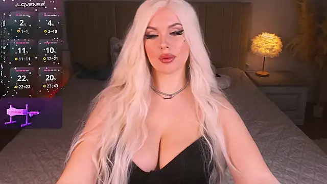 Snapshot of GoddessGlow chatting on January 2025 09:35:02 AM GoddessGlow online show from January 2025 09:35:02 AM