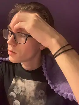 Alex17am online show from December 2025 12:15:02 AM