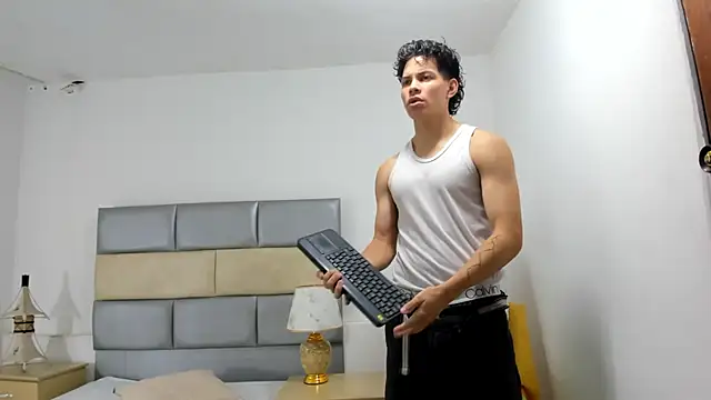 lax777  online show from March 2025 12:34:01 PM