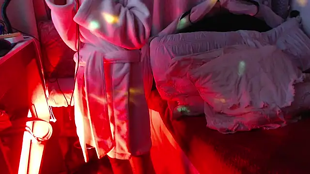 Snapshot of mysterymel chatting on October 2025 01:12:02 PM mysterymel online show from October 2025 01:12:02 PM