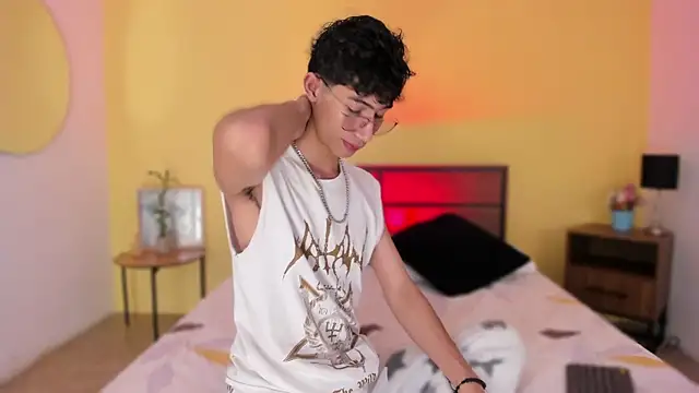 novaybrian online show from December 2024 03:37:02 AM