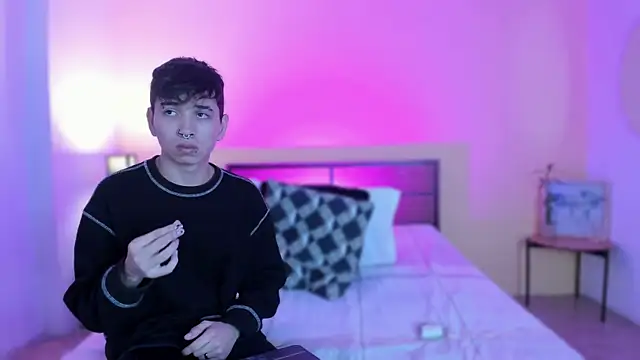 novaybrian online show from December 2024 04:42:02 AM