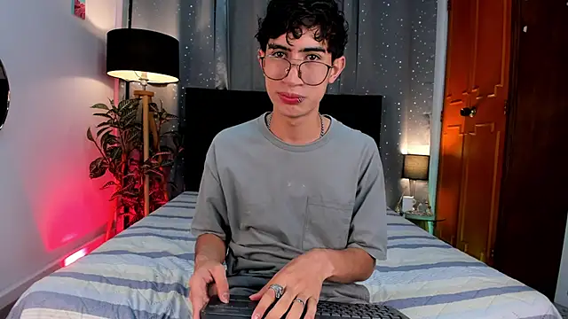 novaybrian online show from January 2025 12:42:01 PM