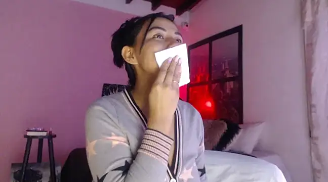 selene gils online show from December 2024 05:29:02 AM