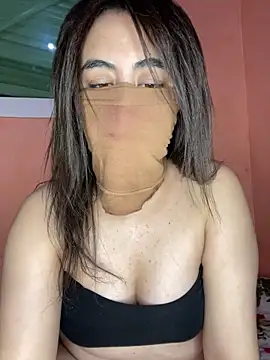 Lalou online show from April 2026 10:09:02 PM