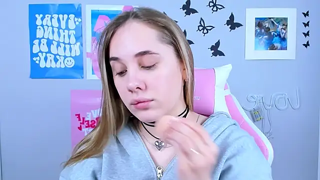 MiaMilas online show from January 2025 04:36:02 AM