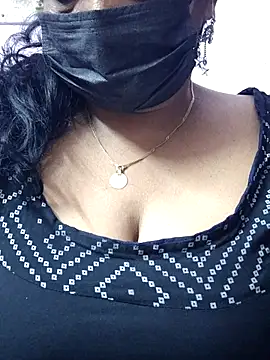 mallu-sumi online show from March 2026 09:43:01 PM