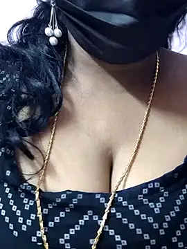 mallu-sumi online show from March 2026 10:25:01 PM