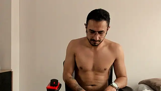 pablo-rincon95 online show from December 2024 08:12:02 PM