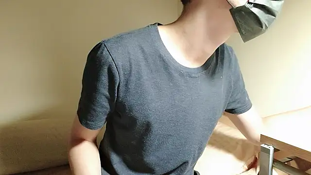 Yang 1069 online show from October 2025 04:40:02 PM