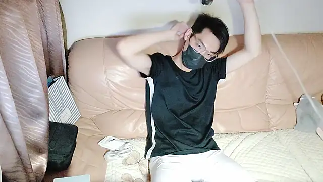 Yang 1069 online show from October 2025 09:50:02 AM