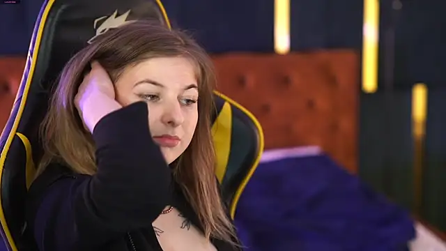 Inessa Song online show from March 2025 05:49:02 PM