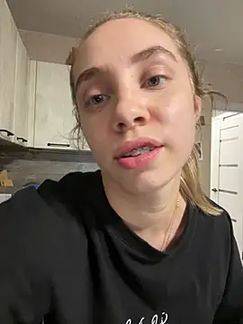 Snapshot of Kitty_Katrine chatting on June 2026 05:23:01 PM Kitty Katrine online show from June 2026 05:23:01 PM