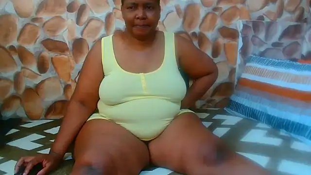 Snapshot of AfricanBigAssxx98 chatting on October 2025 07:31:01 AM AfricanBigAssxx98 online show from October 2025 07:31:01 AM