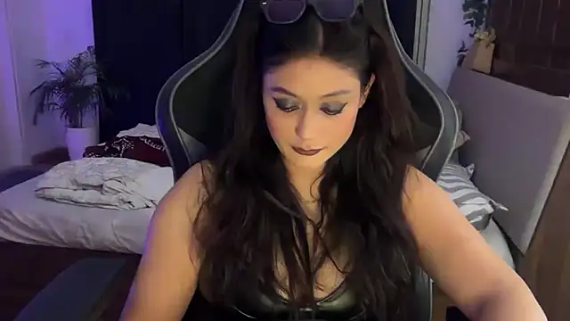 GoddessAnna online show from May 2026 05:32:01 PM