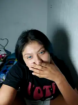 Snapshot of azulzulix chatting on November 2025 03:21:02 AM azulzulix online show from November 2025 03:21:02 AM