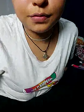 Snapshot of azulzulix chatting on February 2026 01:39:02 AM azulzulix online show from February 2026 01:39:02 AM