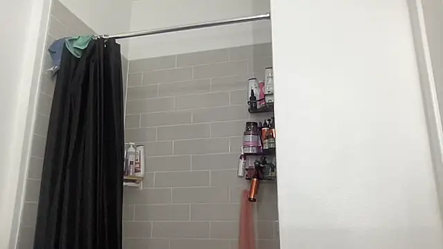 AveryJ99 online show from February 2025 02:02:01 PM