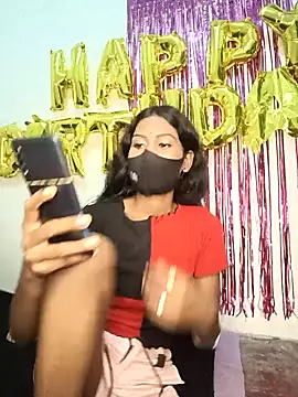 Snapshot of Angalpriya_1 chatting on December 2024 10:07:01 PM Angalpriya 1 online show from December 2024 10:07:01 PM