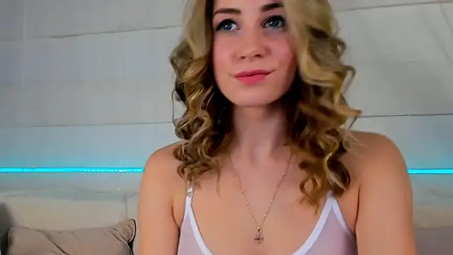 Snapshot of stricred chatting on November 2025 08:35:02 PM stricred online show from November 2025 08:35:02 PM