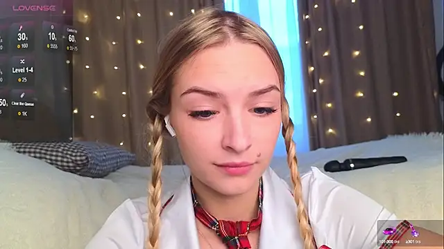 Snapshot of Soft_Eva chatting on January 2025 01:41:02 PM Soft Eva online show from January 2025 01:41:02 PM