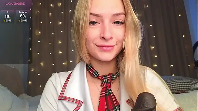 Snapshot of Soft_Eva chatting on January 2025 02:09:01 PM Soft Eva online show from January 2025 02:09:01 PM