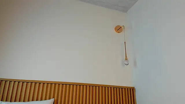 zoe rivers online show from January 2025 11:14:01 AM