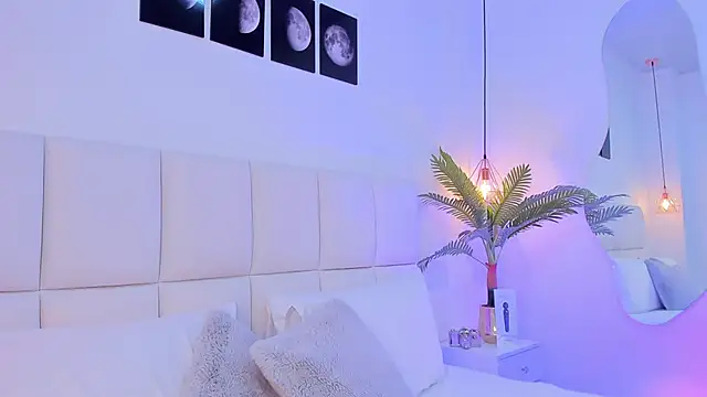 zoe rivers online show from September 2025 01:28:01 AM