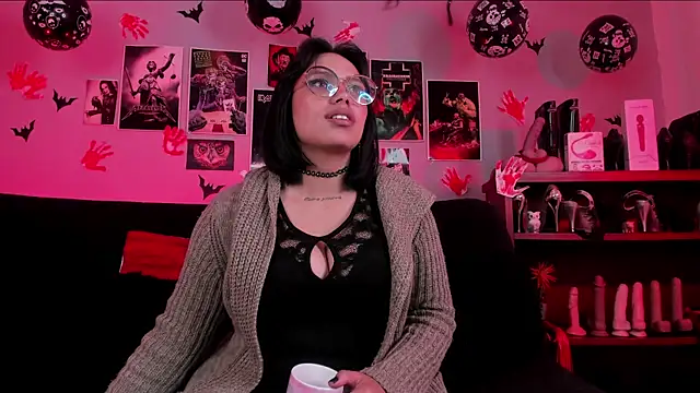 lilith-deveraux online show from November 2025 05:36:02 PM