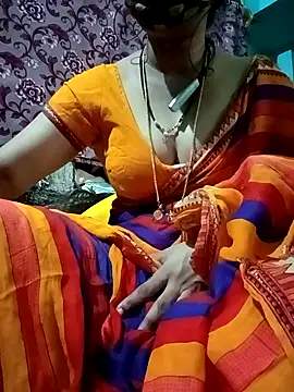 Snapshot of gunjan22 chatting on December 2024 09:28:02 AM gunjan22 online show from December 2024 09:28:02 AM