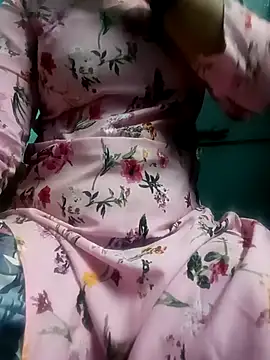 Snapshot of gunjan22 chatting on October 2025 09:24:02 AM gunjan22 online show from October 2025 09:24:02 AM