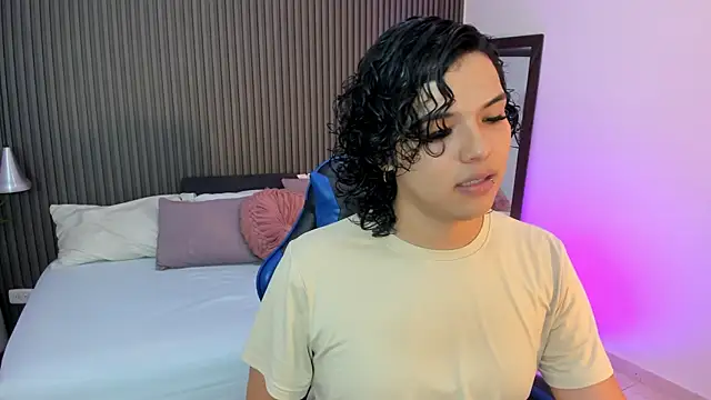 Axel brunette1 online show from May 2026 10:14:02 PM