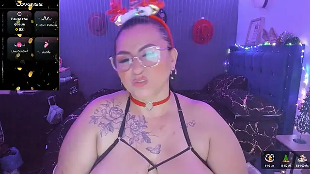 Snapshot of Ivonnee__ chatting on December 2024 07:15:01 AM Ivonnee online show from December 2024 07:15:01 AM