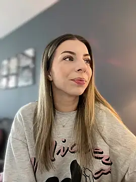 Mia Ethan online show from April 2026 10:14:02 AM