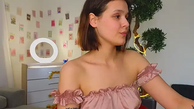 Snapshot of EthalGold chatting on March 2025 09:19:02 AM EthalGold online show from March 2025 09:19:02 AM