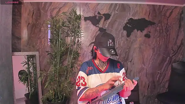 Alahia Dangelo online show from April 2026 05:21:02 PM