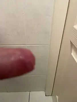 Hugo76578 online show from February 2026 08:12:02 PM