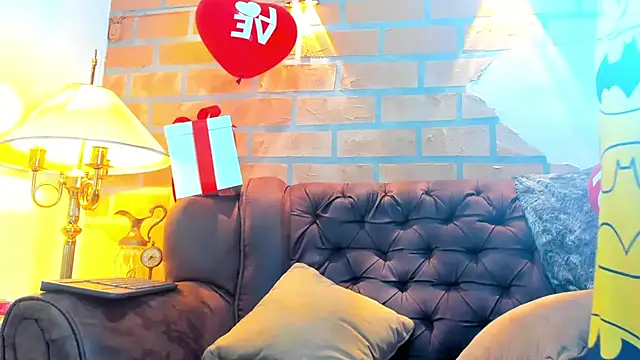 Snapshot of Dylanstonne chatting on February 2025 01:25:02 AM Dylanstonne online show from February 2025 01:25:02 AM