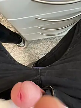 Snapshot of kareem0010 chatting on February 2025 09:13:02 AM kareem0010 online show from February 2025 09:13:02 AM