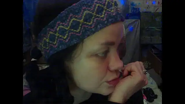 Snapshot of iva_spirit chatting on January 2025 04:57:01 PM iva spirit online show from January 2025 04:57:01 PM