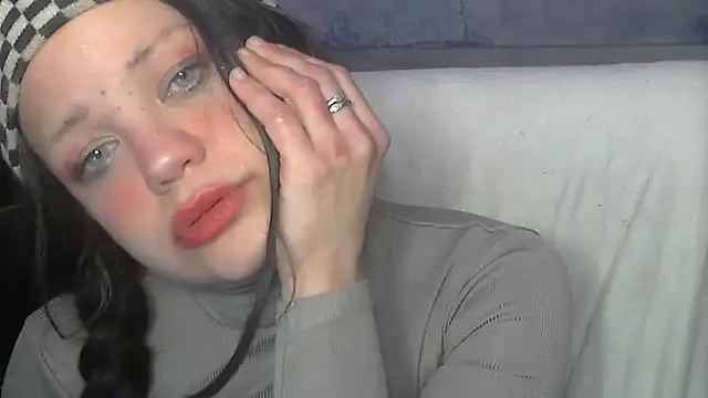 Snapshot of iva_spirit chatting on January 2025 12:58:01 PM iva spirit online show from January 2025 12:58:01 PM