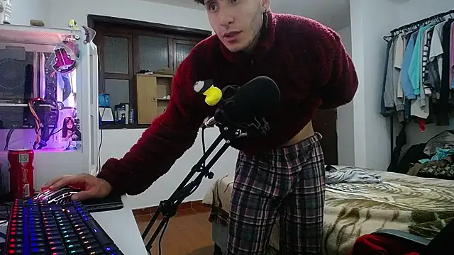 Snapshot of esjrobles chatting on December 2024 06:16:02 AM esjrobles online show from December 2024 06:16:02 AM