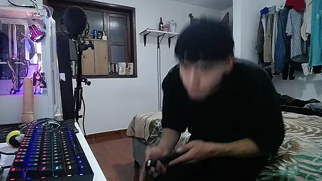 Snapshot of esjrobles chatting on January 2025 02:15:01 AM esjrobles online show from January 2025 02:15:01 AM