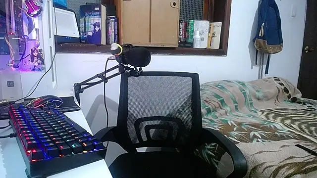 Snapshot of esjrobles chatting on January 2025 06:38:01 AM esjrobles online show from January 2025 06:38:01 AM